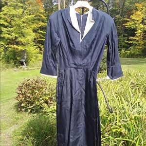 1940’s NAVY DRESS SUZIE PERETTE UNIQUE & CHIC w/FLAPS  XS/SM